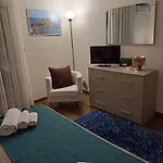 La Petite Maison
