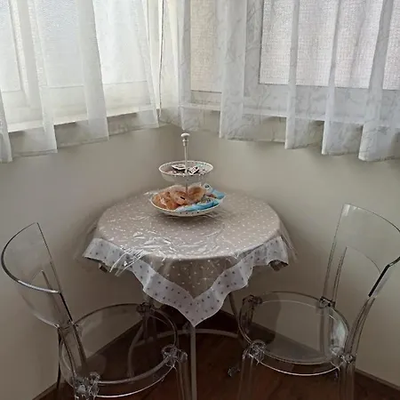 La Petite Maison