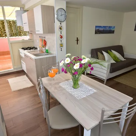 La Petite Maison Apartament